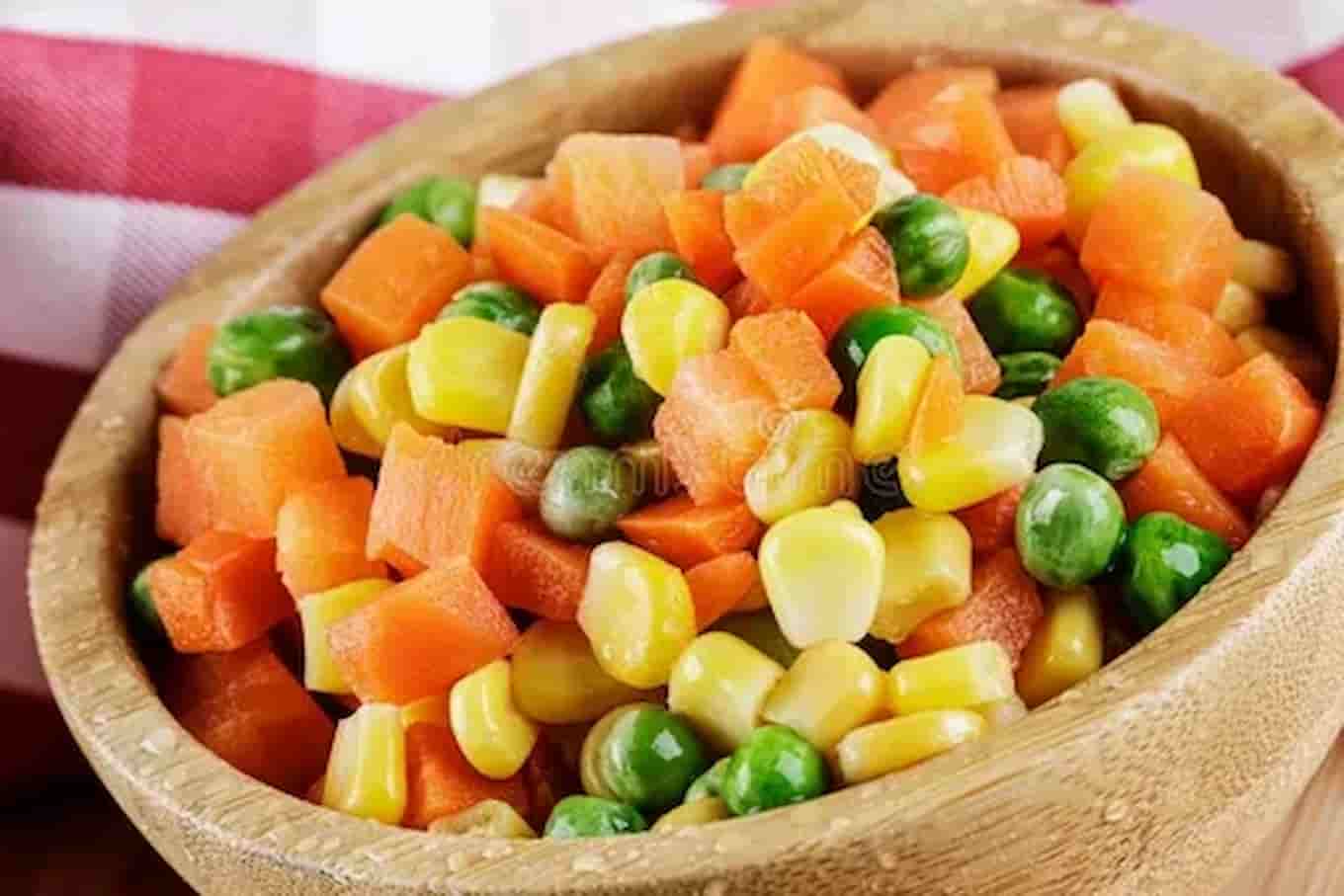 کنسرو ذرت هویج تهیه شده از ذرت شیرین و هویج تازه